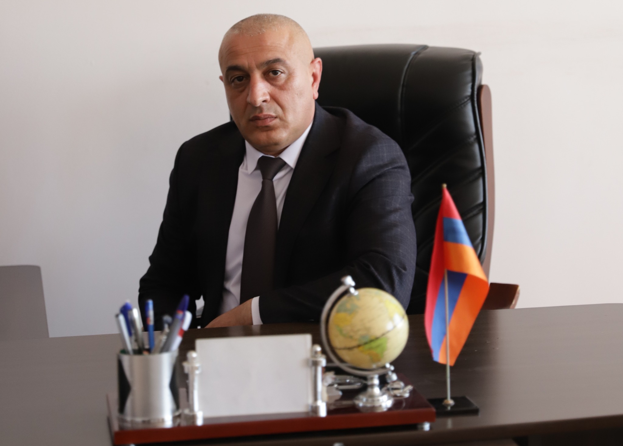 Գորիսի պետական քոլեջի տնօրեն Կարեն Լազարյանի դիմումը կրթօջախի ուսանողներին եւ դասախոսներին